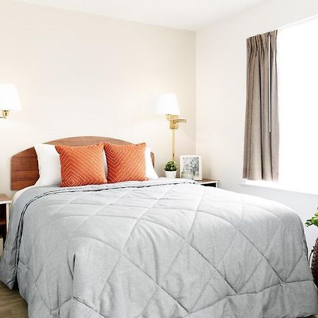 Intown Suites Extended Stay Columbus Oh - I-70E Hamilton Rd Kültér fotó