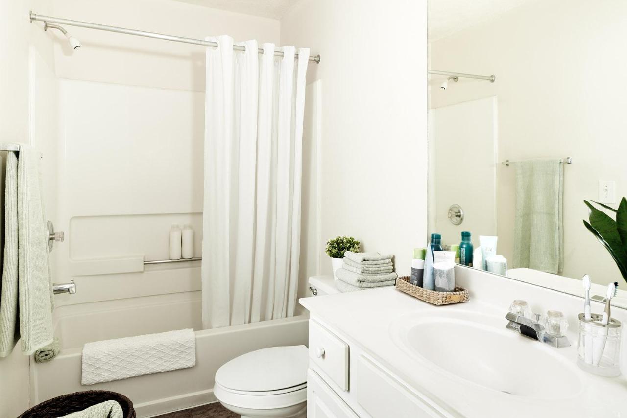 Intown Suites Extended Stay Columbus Oh - I-70E Hamilton Rd Kültér fotó
